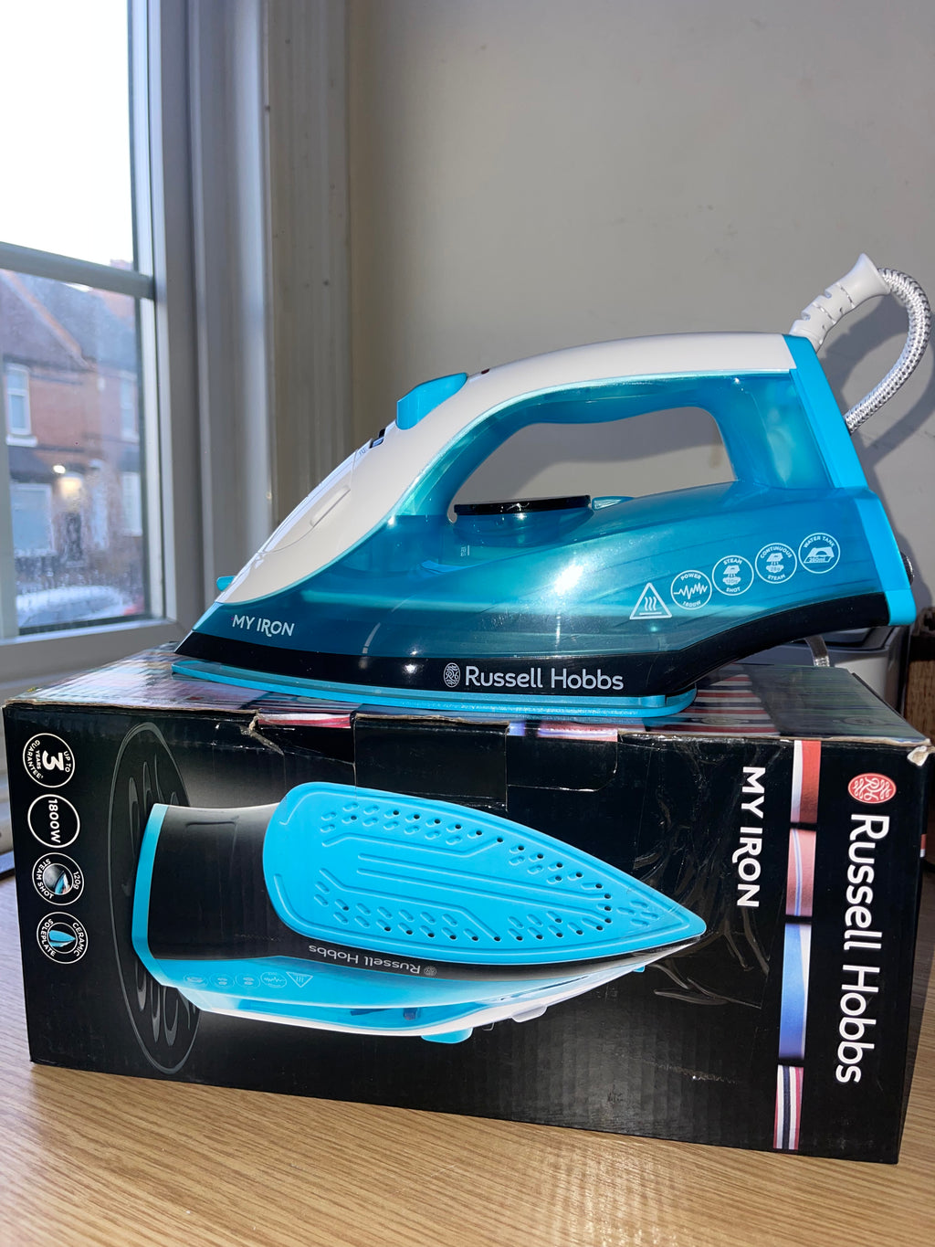 Russell Hobbs Electric Steam Iron Blue 1800W
