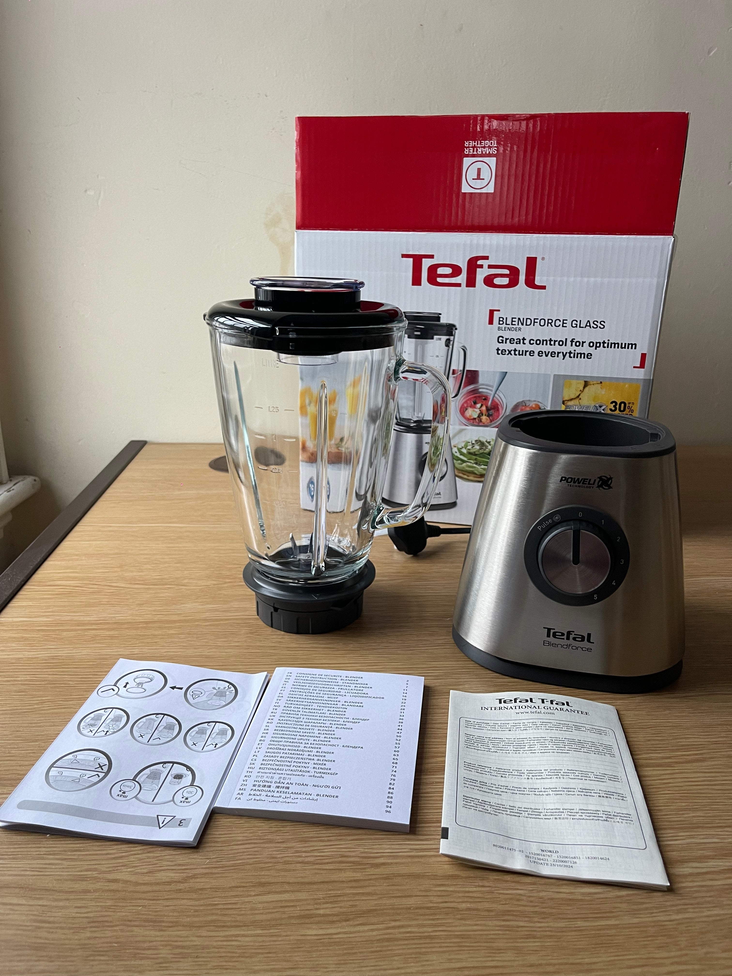Tefal Blendforce 800W Glass Jug Blender 1.75 L