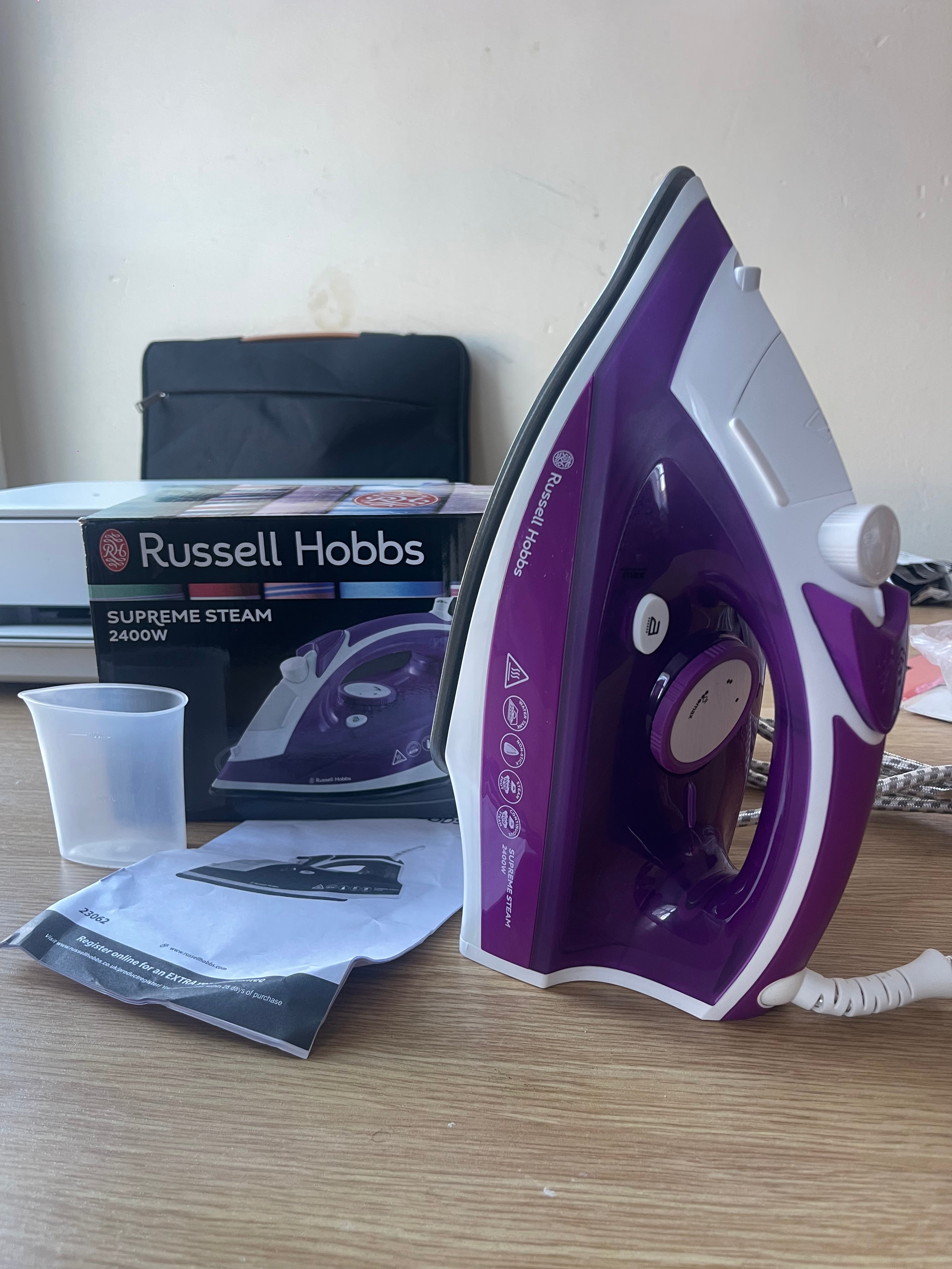 Russell Hobbs Steam Iron |2400W,210g