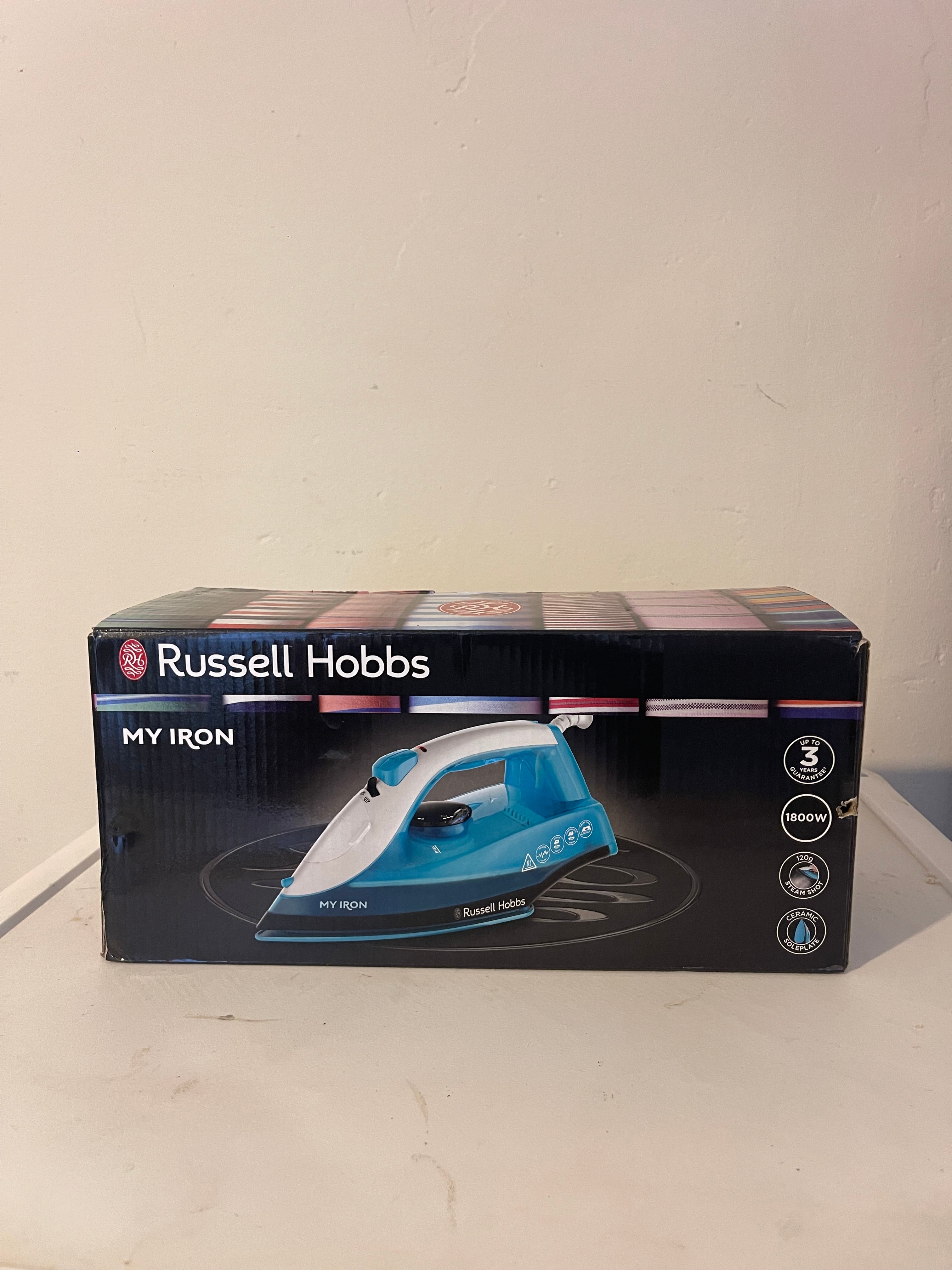 Russell Hobbs Electric Steam Iron Blue 1800W