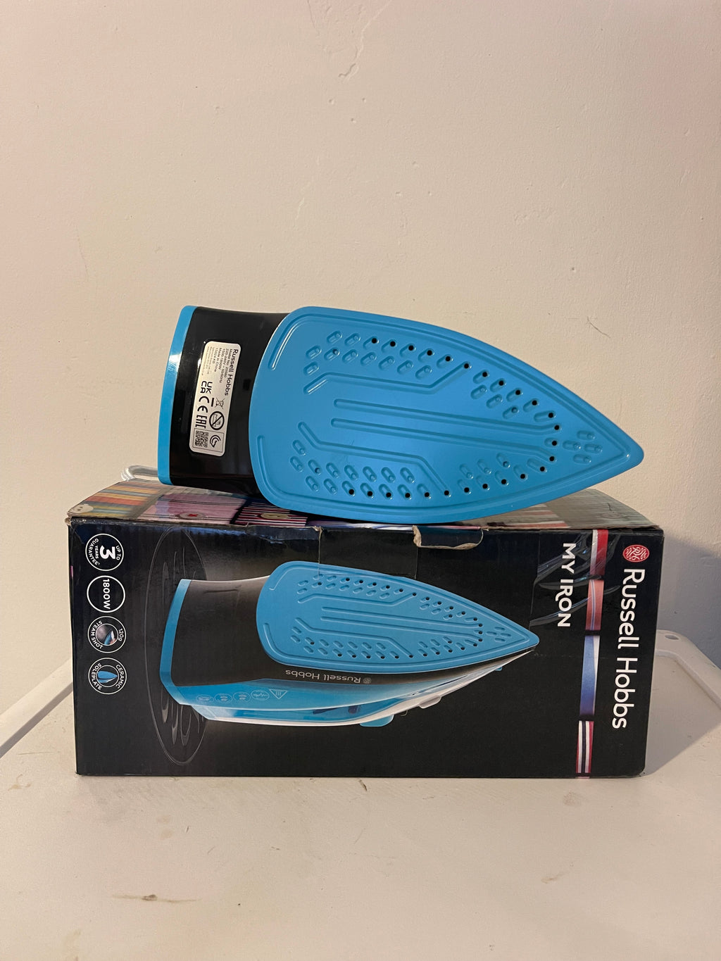 Russell Hobbs Electric Steam Iron Blue 1800W